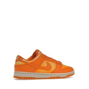 ‼️‼️SOLD‼️‼️Nike dunk magma orange